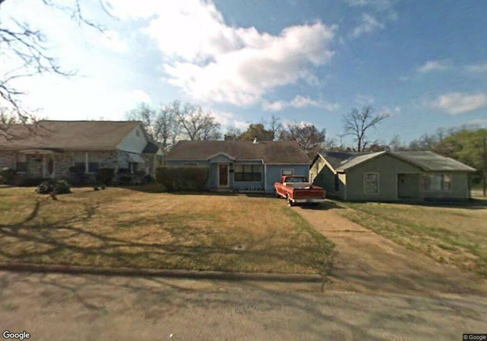 1024 W Elm St, Denison, TX 75020 - photo 1