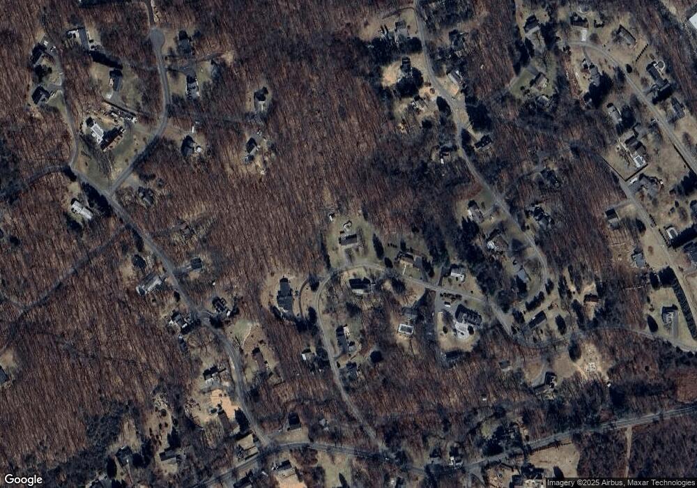 18 Edgewood Rd, Oxford, CT 06478 - photo 1