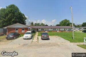 105 N Walnut St, Wyoming, IA 52362