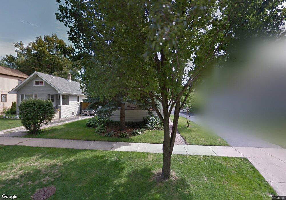 1355 E Walnut Ave, Des Plaines, IL 60016 - photo 1