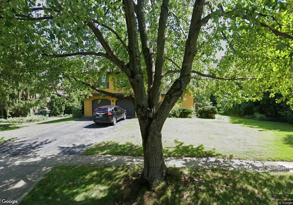 2091 E Maplewood, Columbus, OH 43229 - photo 1