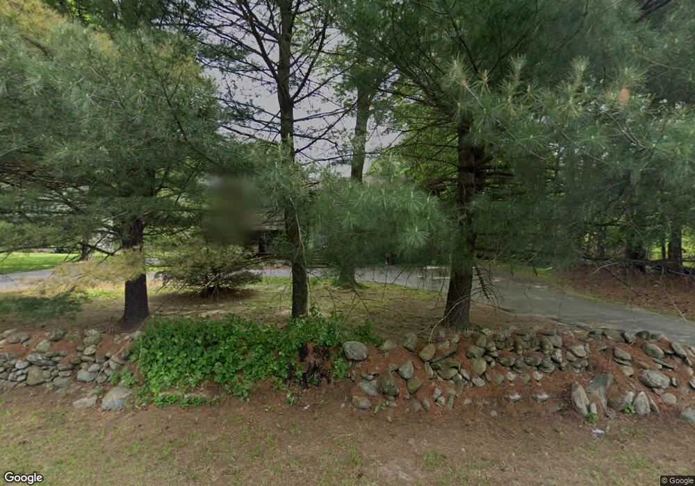 1140 Daniels Farm Rd, Trumbull, CT 06611 - photo 1