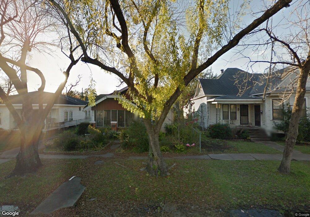 1527 Columbia St, Houston, TX 77008 - photo 1