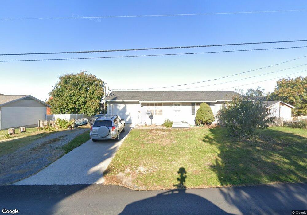 1636 Three Run Rd, Bunker Hill, WV 25413 - photo 1