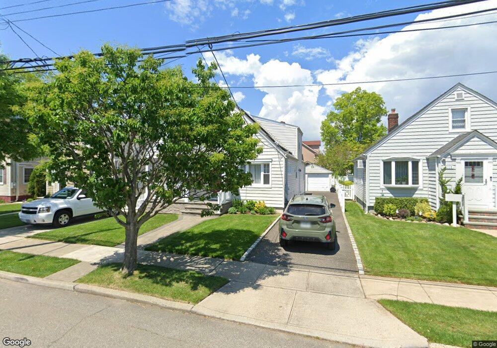 1120 Mosefan St, Franklin Square, NY 11010 - photo 1