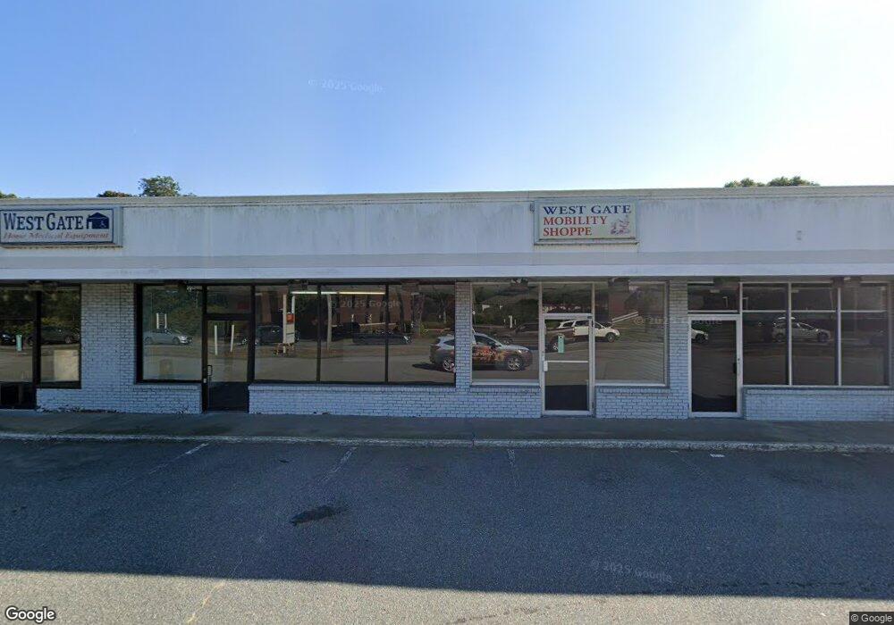 215 W Main St unit 1A, Hyannis, MA 2601 - photo 1