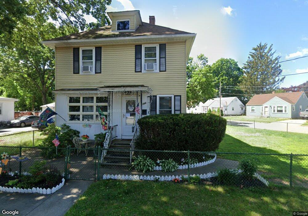 166 Finch Ave, Pawtucket, RI 02860 - photo 1