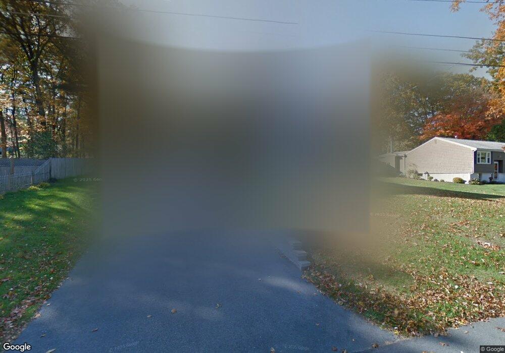 5 Chestnut Rd, Burlington, MA 01803 - photo 1