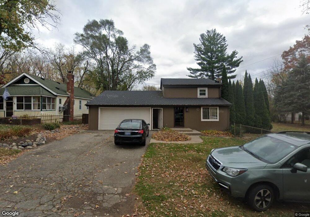 3911 Fieldview Ave, West Bloomfield, MI 48324 - photo 1