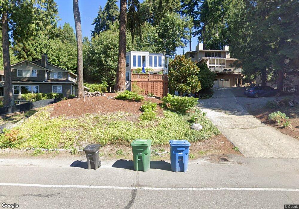 5820 W Mercer Way, Mercer Island, WA 98040 - photo 1