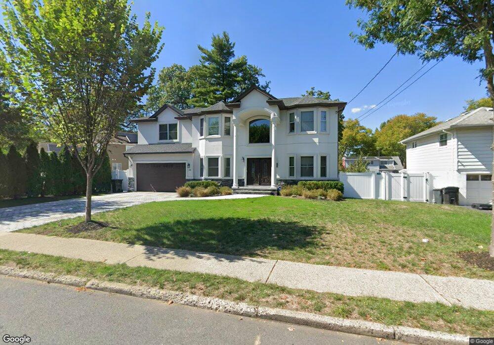 315 Sherwood Dr, Paramus, NJ 07652 - photo 1