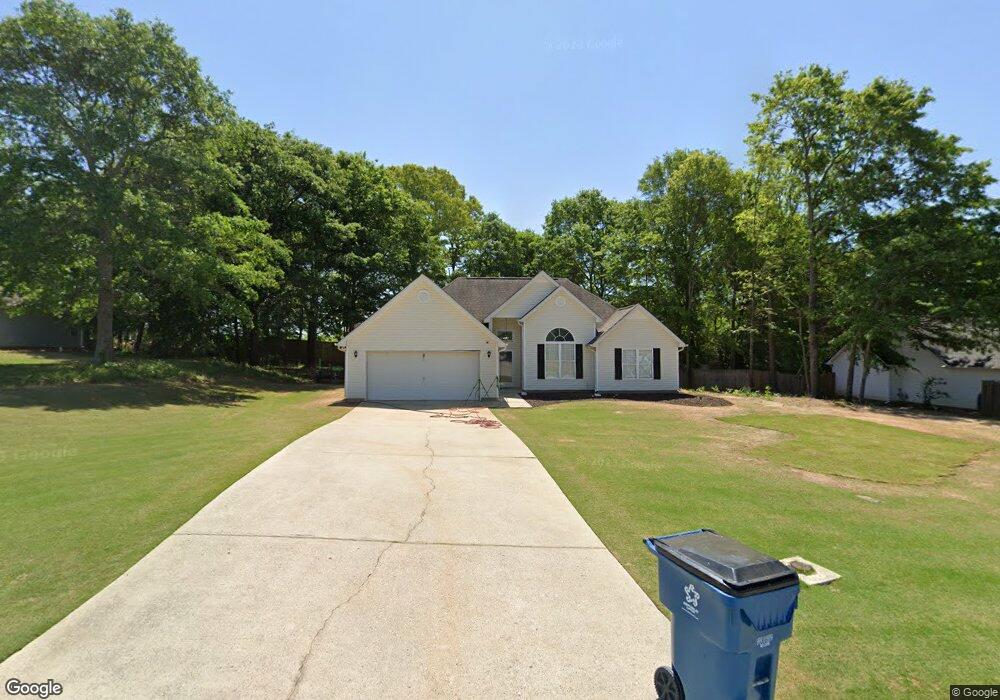670 Allen Cir, Winder, GA 30680 - photo 1