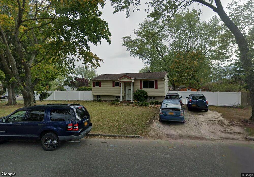 2302 Fire Ave, Medford, NY 11763 - photo 1