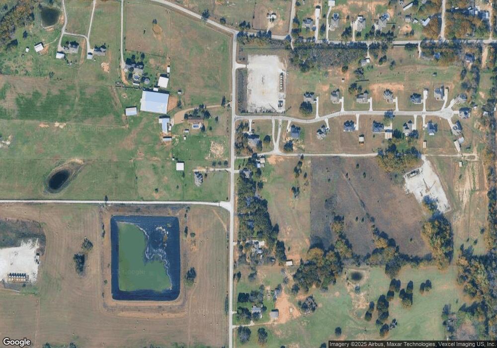 850 Mcvoid Rd, Springtown, TX 76082 - photo 1