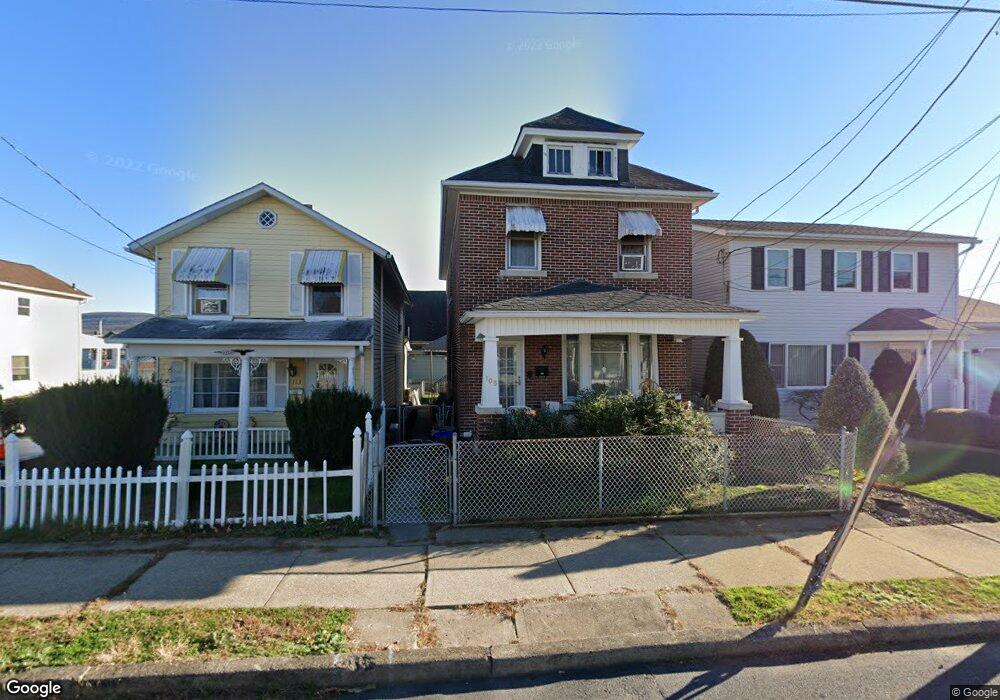 105 E Union St, Nanticoke, PA 18634 - photo 1