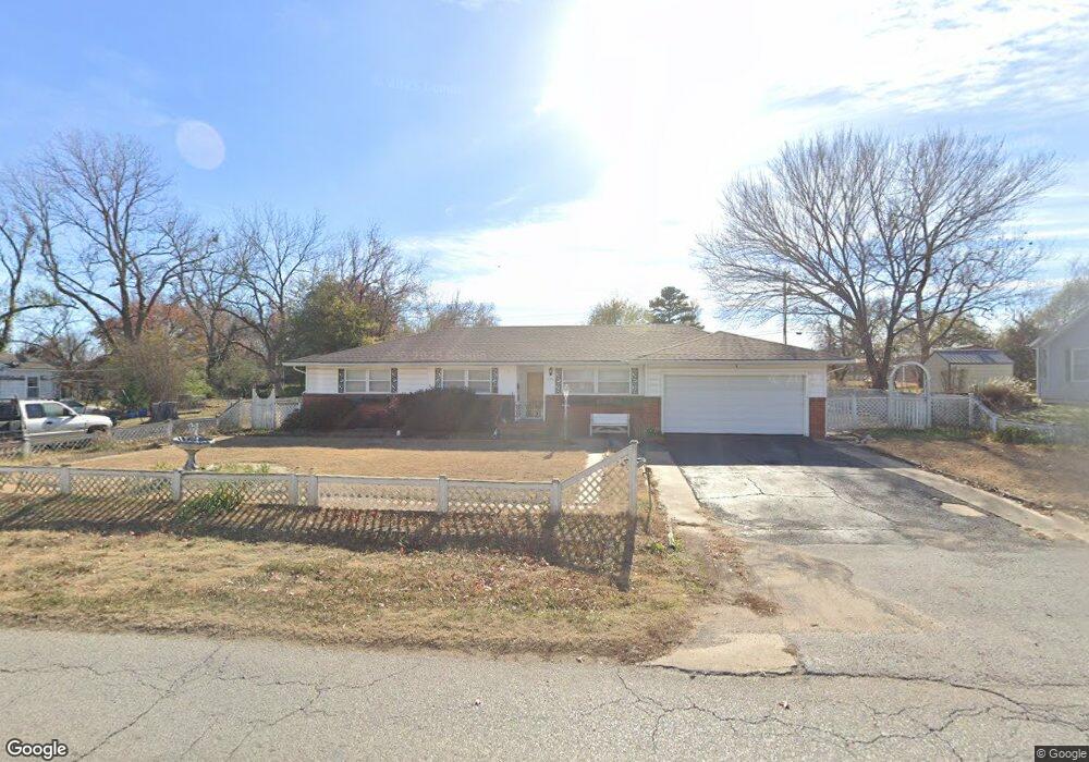 506 E 20th St, Okmulgee, OK 74447 - photo 1