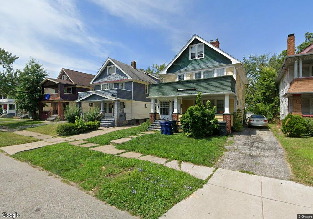 880 Helmsdale Rd, Cleveland, OH 44112 - photo 1