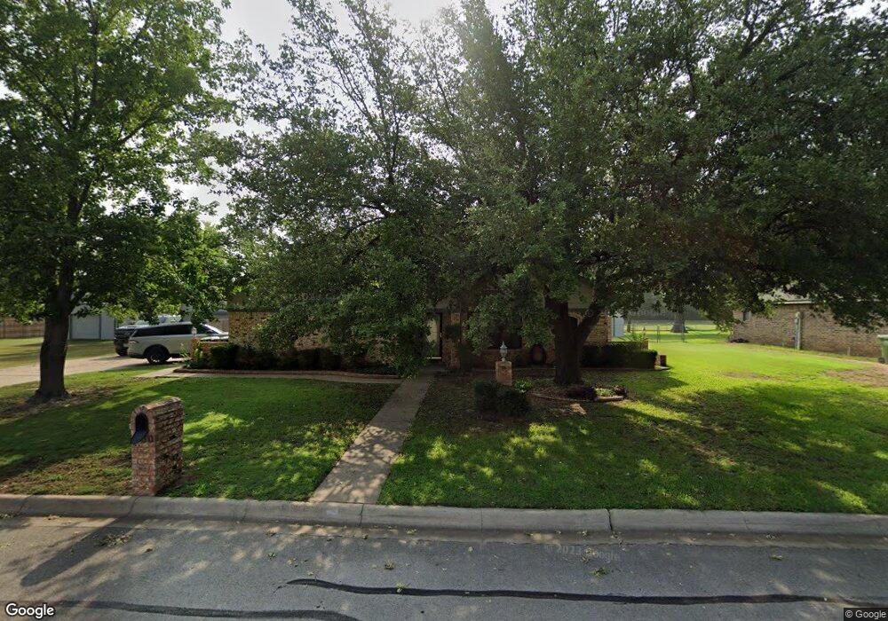 400 Huggins Dr, Springtown, TX 76082 - photo 1