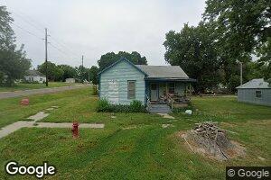 312 S 4th St, Tarkio, MO 64491