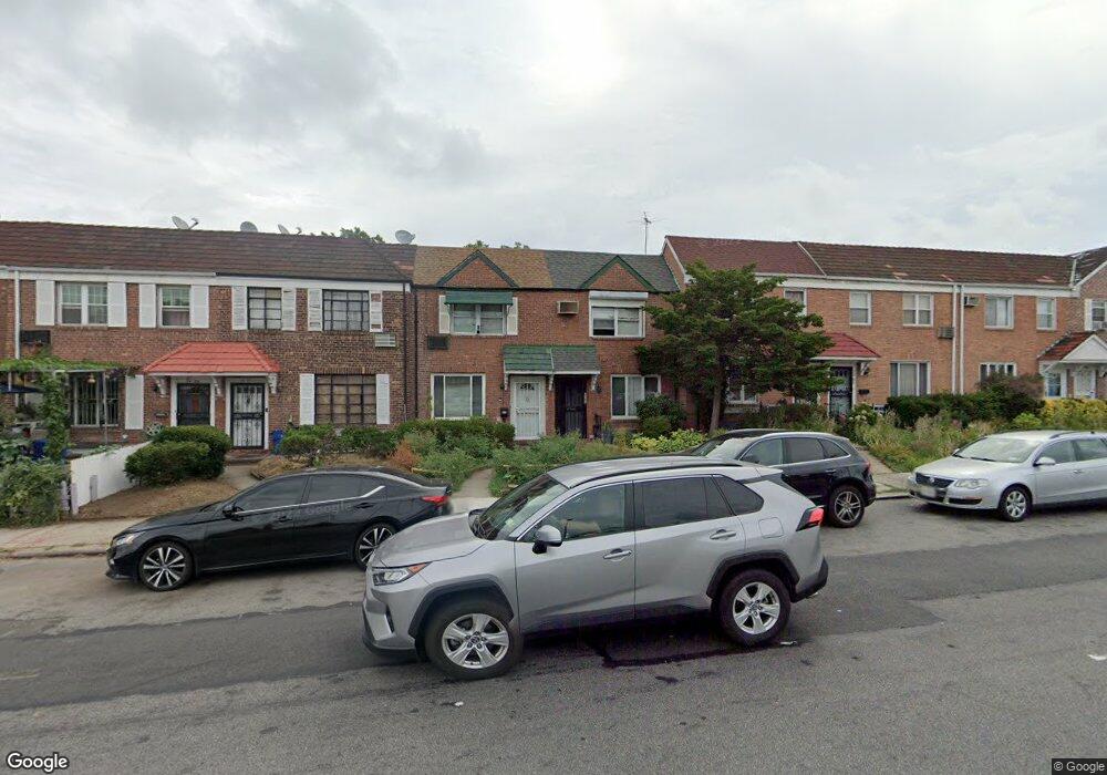 7579 Utopia Pkwy, Fresh Meadows, NY 11366 - photo 1