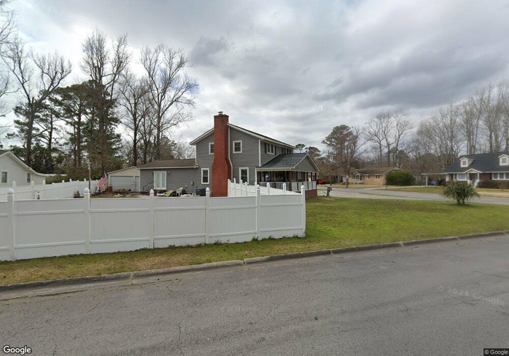 814 Smallwood Dr, Jacksonville, NC 28540 - photo 1