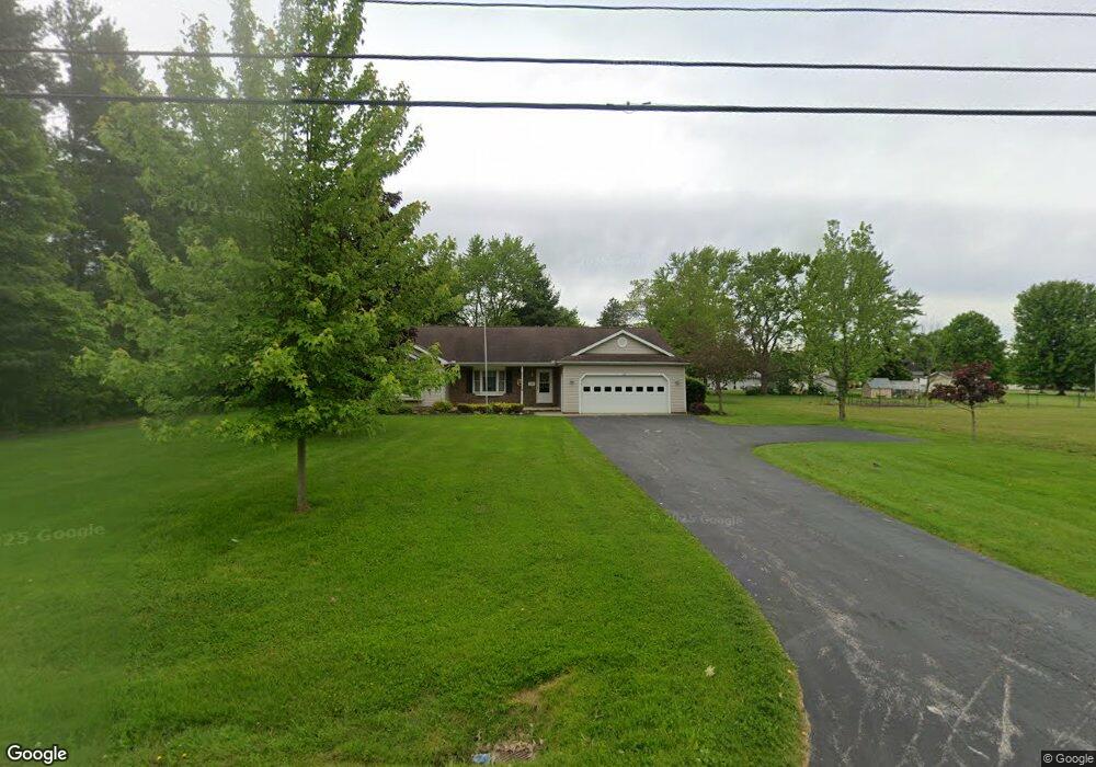 242 W Jefferson St, Jefferson, OH 44047 - photo 1