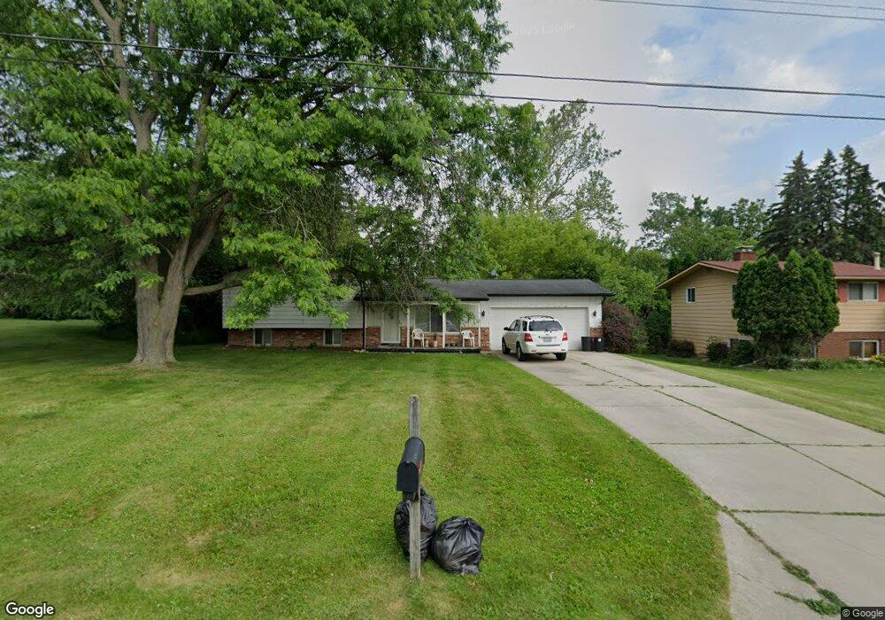 1078 Lask Dr, Flint, MI 48532 - photo 1