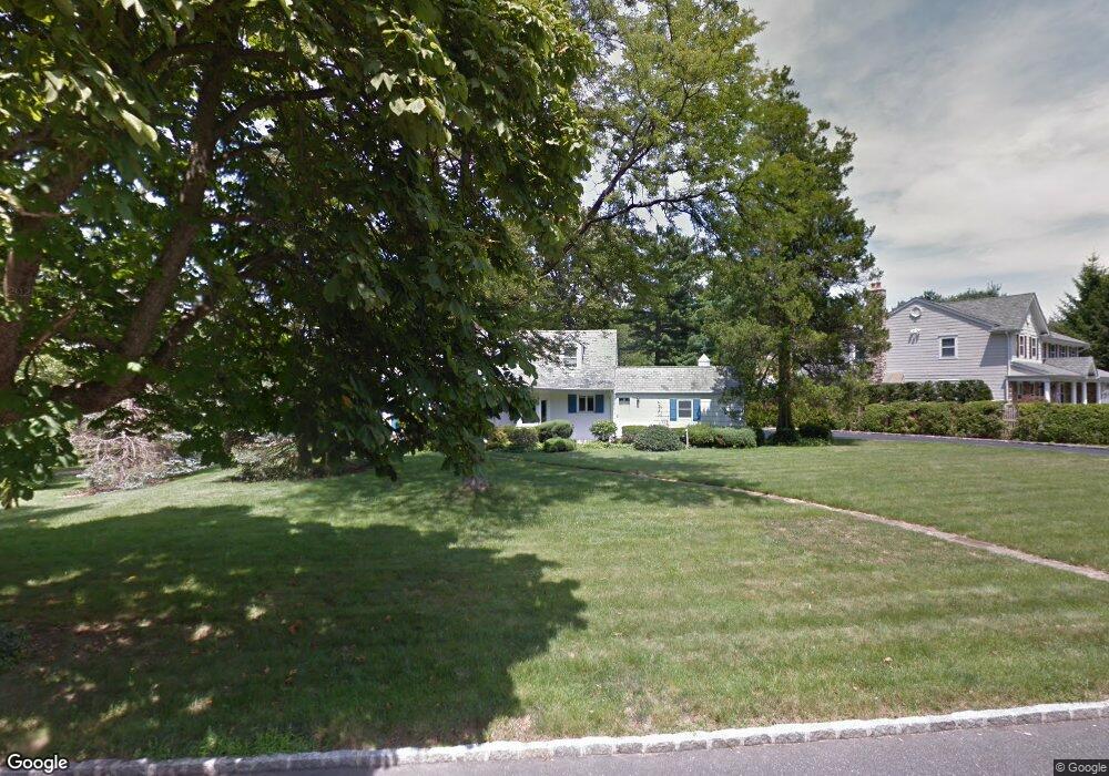 14 Central Dr, Glen Head, NY 11545 - photo 1