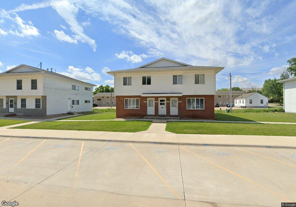 1110 W 20th St, Cedar Falls, IA 50613 - photo 1