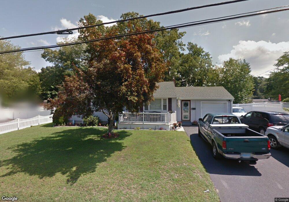 8 Beech Rd, Enfield, CT 06082 - photo 1