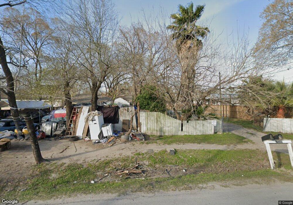 14235 Alderson St unit 3, Houston, TX 77015 - photo 1