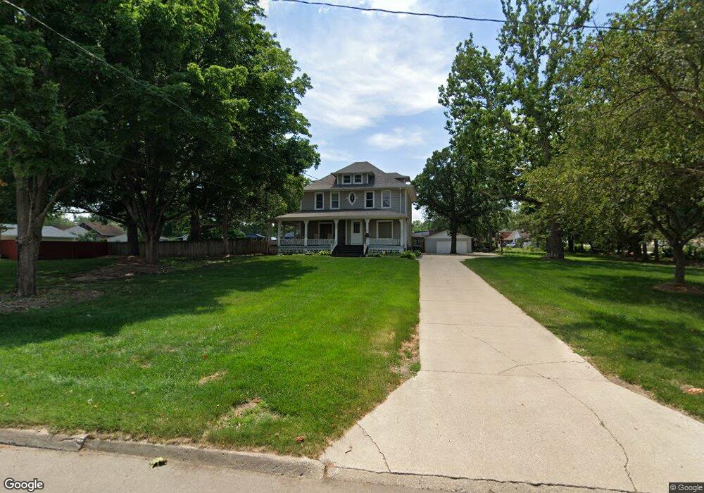 237 E Columbus Ave, Des Moines, IA 50315 - photo 1