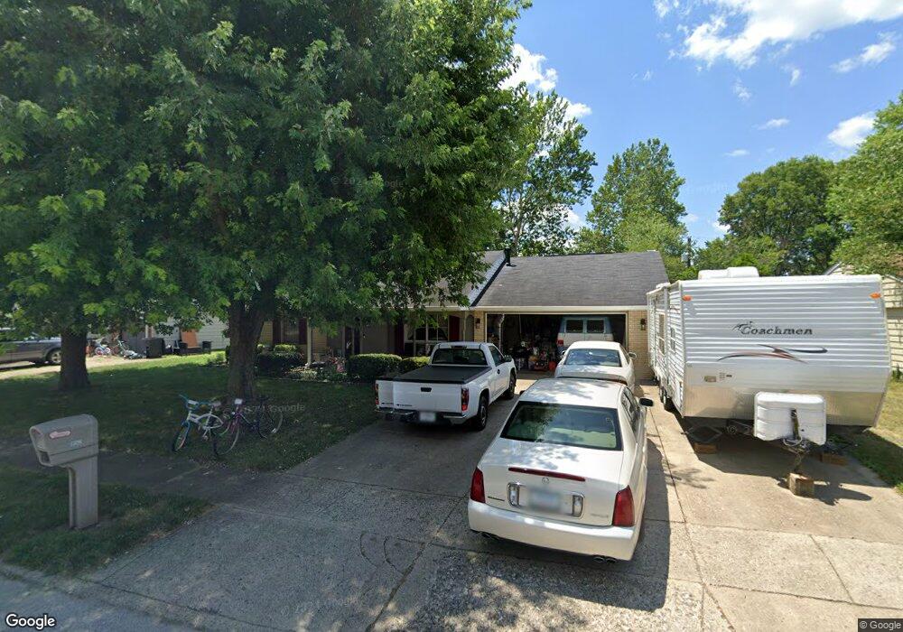 952 Ridgewood Dr, Plainfield, IN 46168 - photo 1