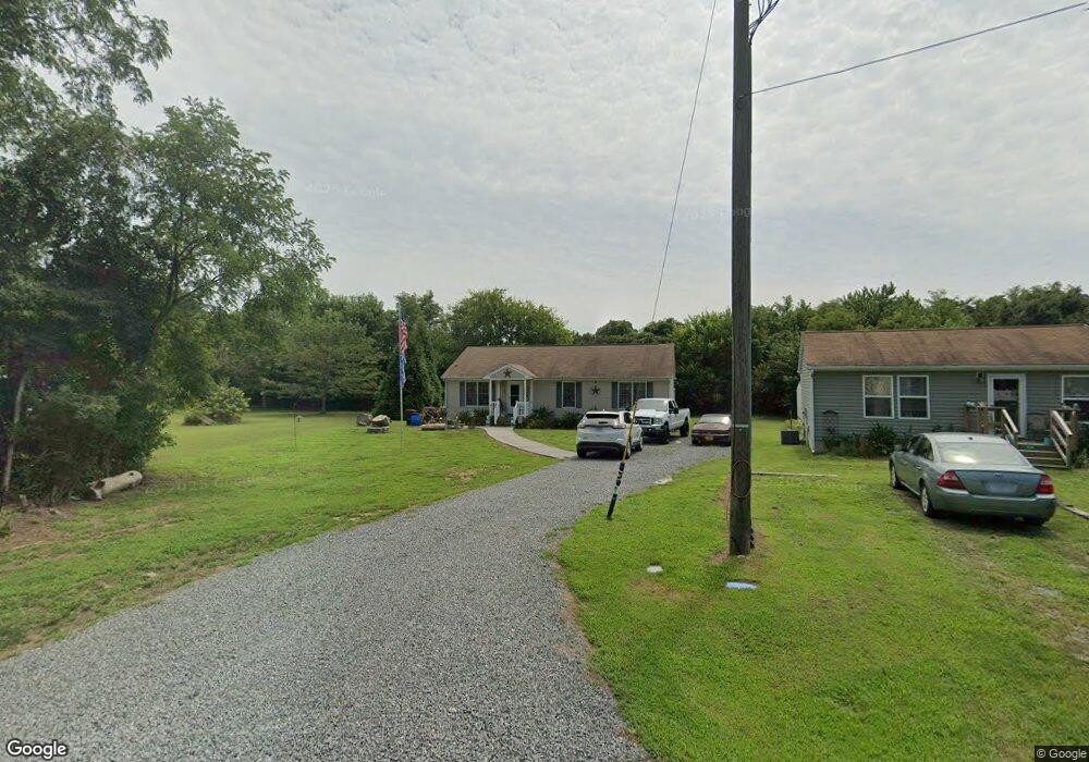 626 Lakeview Dr, Colonial Beach, VA 22443 - photo 1