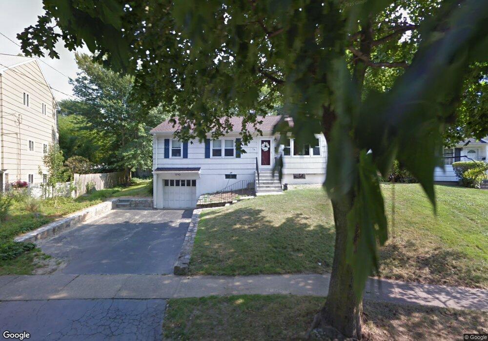 116 Robin Ln, Fairfield, CT 06824 - photo 1