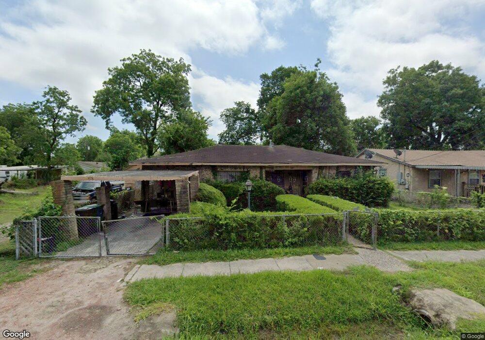 4214 Russell St, Houston, TX 77026 - photo 1