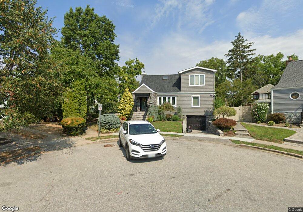 1 Cameron Ln, Valley Stream, NY 11581 - photo 1