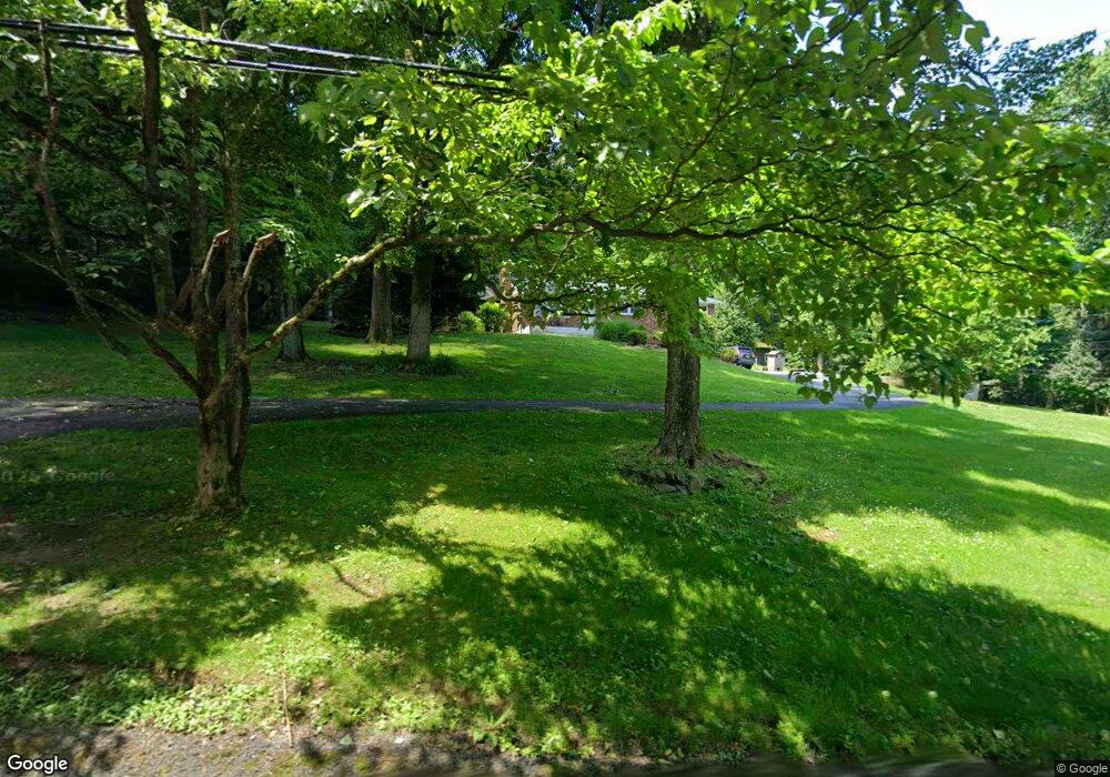 4744 Chestnut Hill Rd, Center Valley, PA 18034 - photo 1