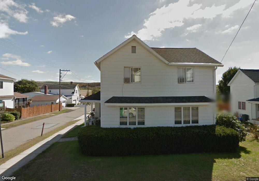 226 Depew Ave, Mayfield, PA 18433 - photo 1