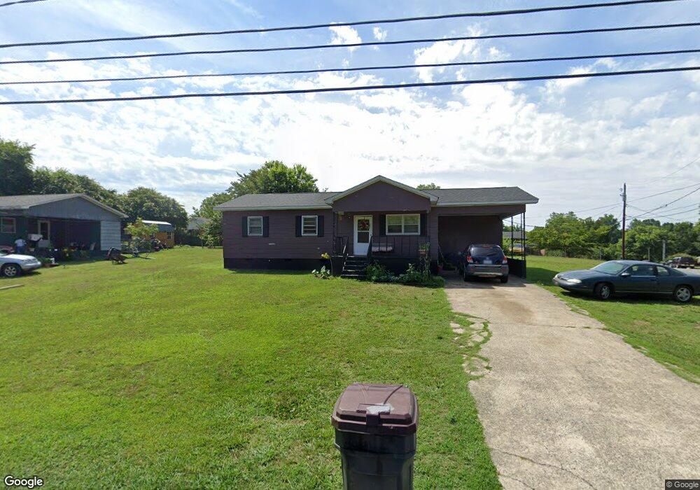 603 NE Market St, Reidsville, NC 27320 - photo 1