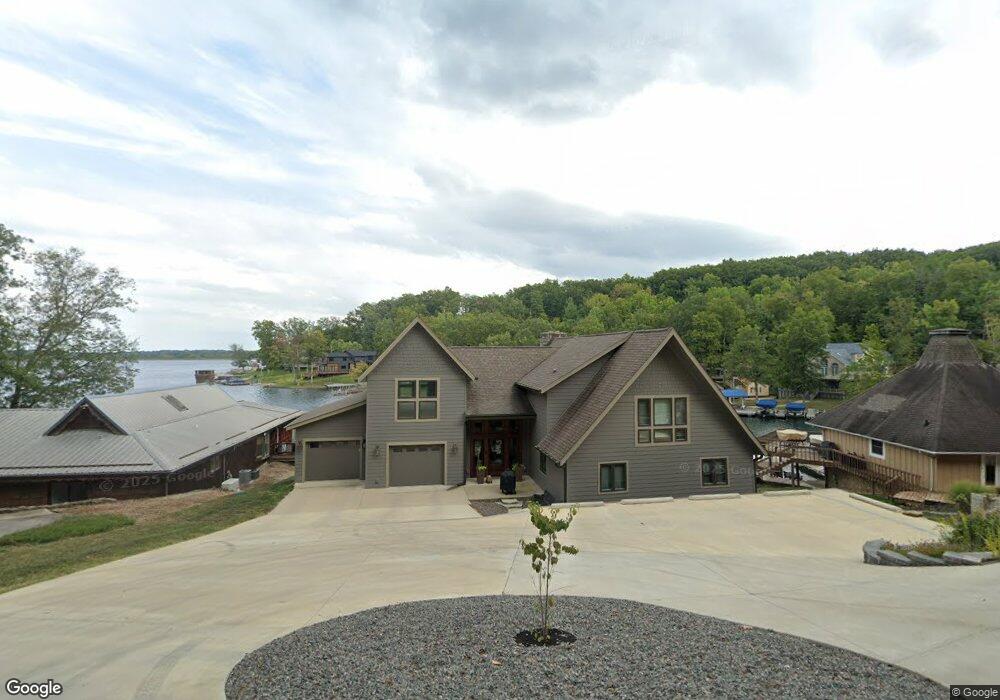 5551 S Poplar Dr, Columbus, IN 47201 - photo 1