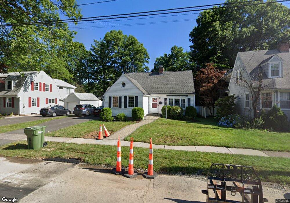 16 Kellogg St, Windsor, CT 06095 - photo 1