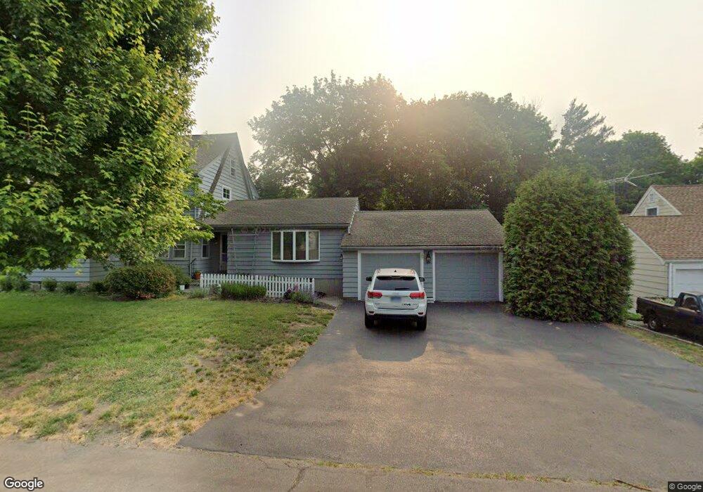 175 Old Spring Rd, Fairfield, CT 06824 - photo 1