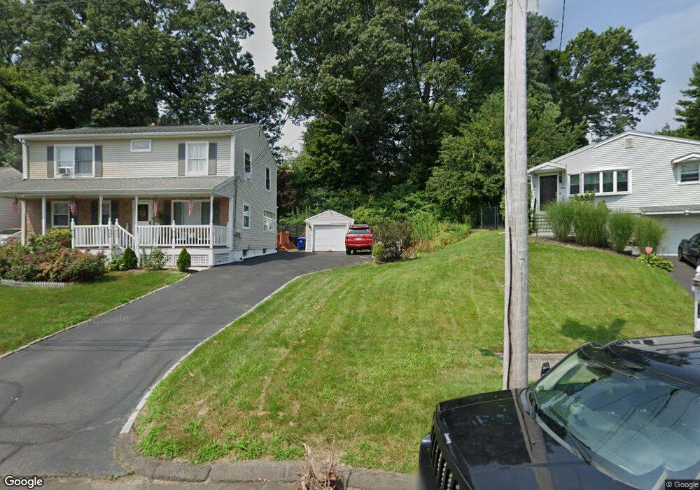 212 Milton Ave unit 2nd Floor, West Haven, CT 06516 - photo 1