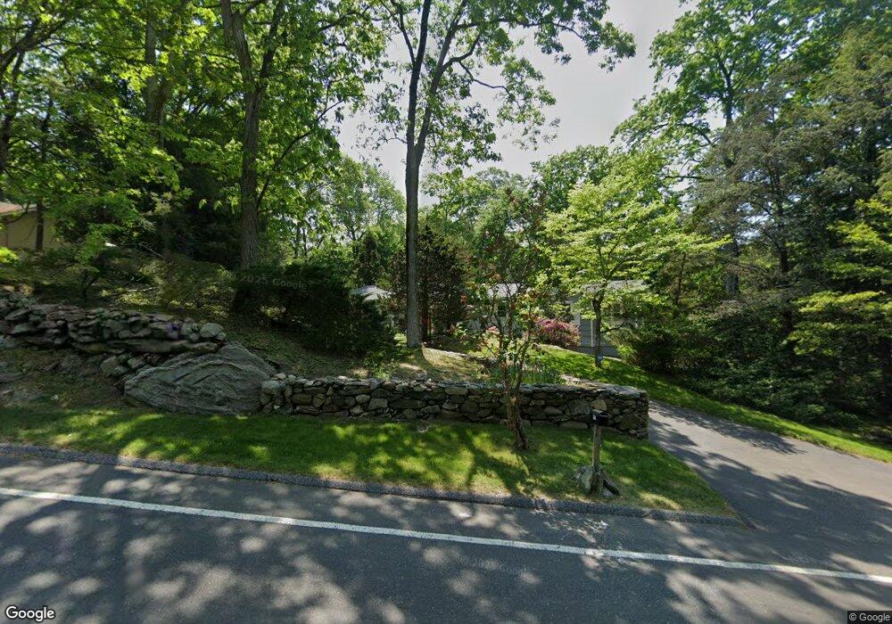 184 Weaver St, Greenwich, CT 06831 - photo 1