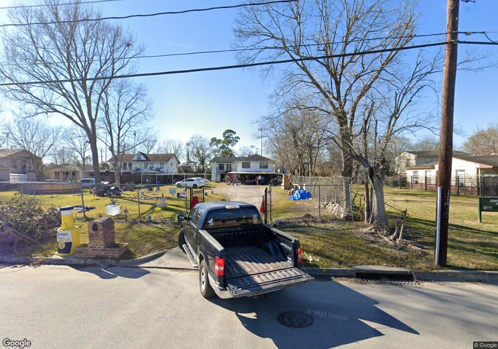 3238 Chaffin St, Houston, TX 77087 - photo 1