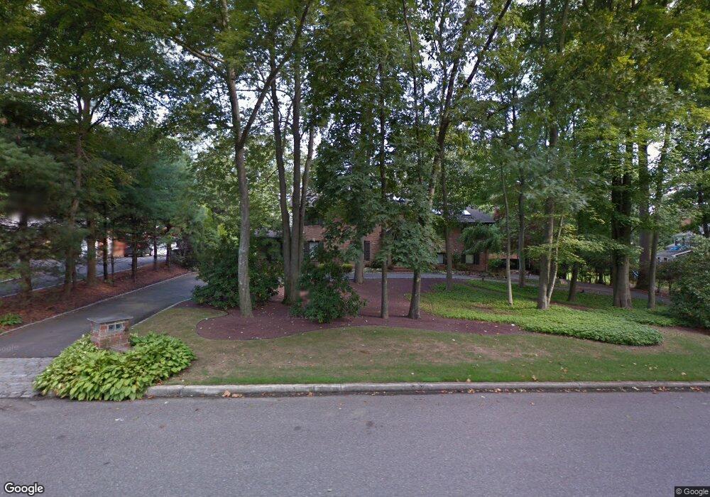 19 Rustic Gate Ln, Dix Hills, NY 11746 - photo 1