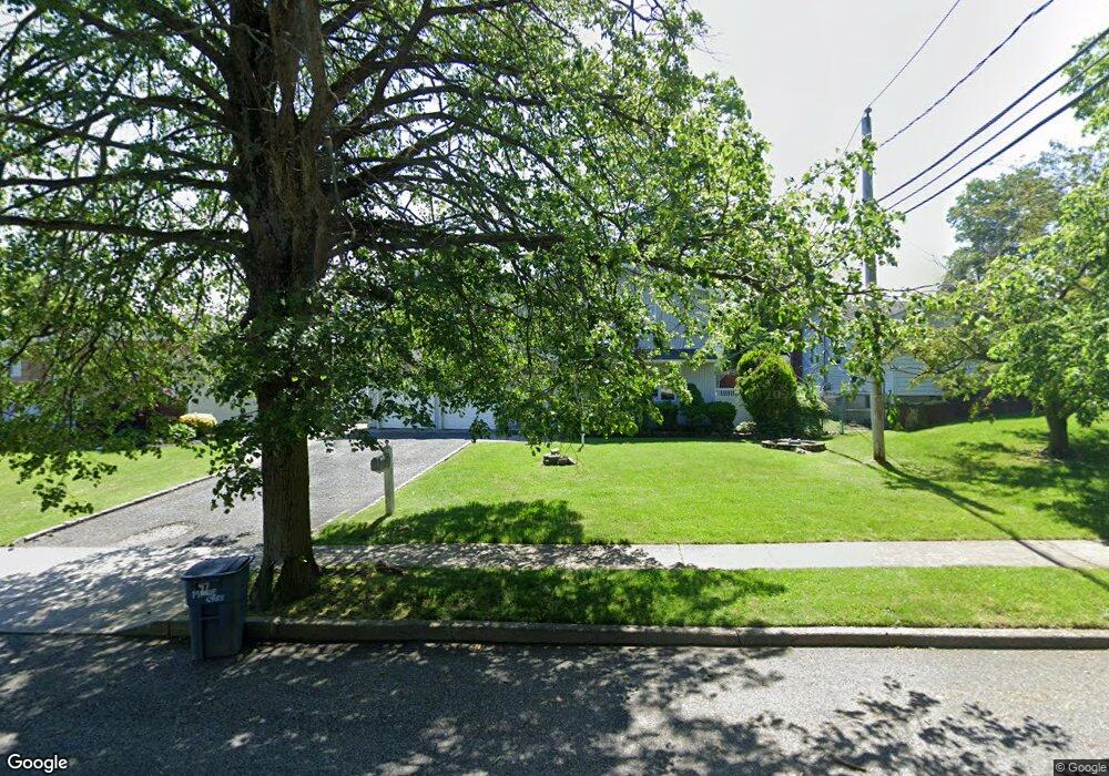 47 Marie Crescent, ComMacK, NY 11725 - photo 1