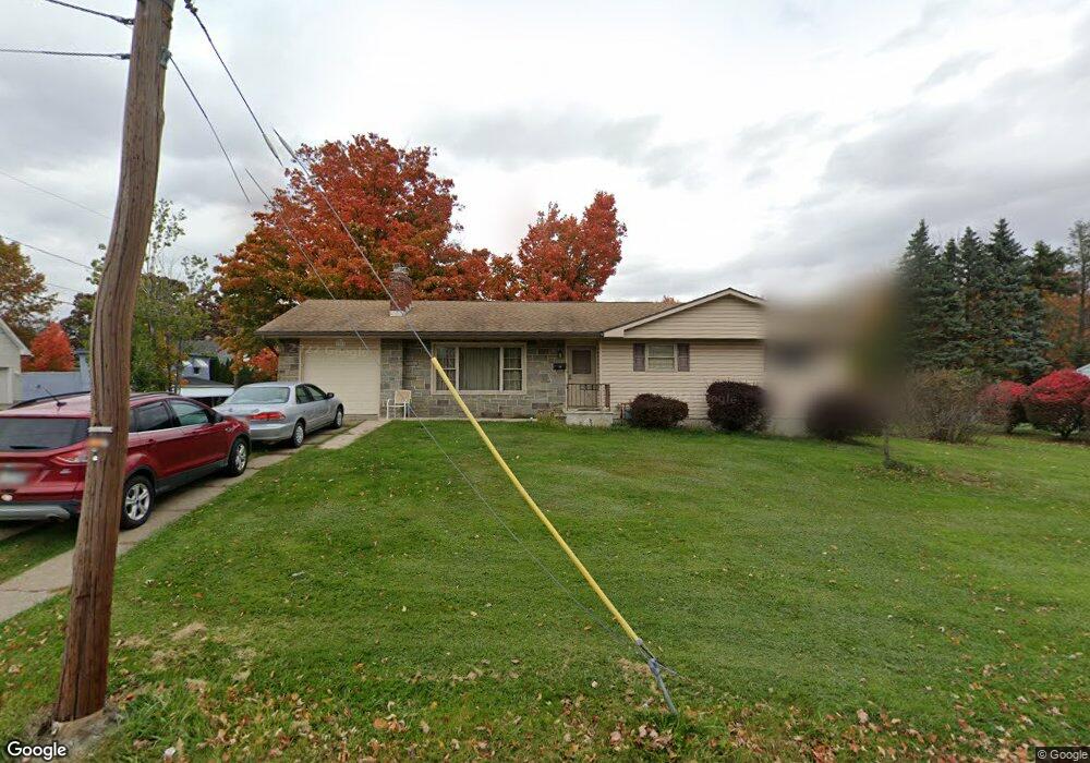 961 Throop St, Dunmore, PA 18512 - photo 1