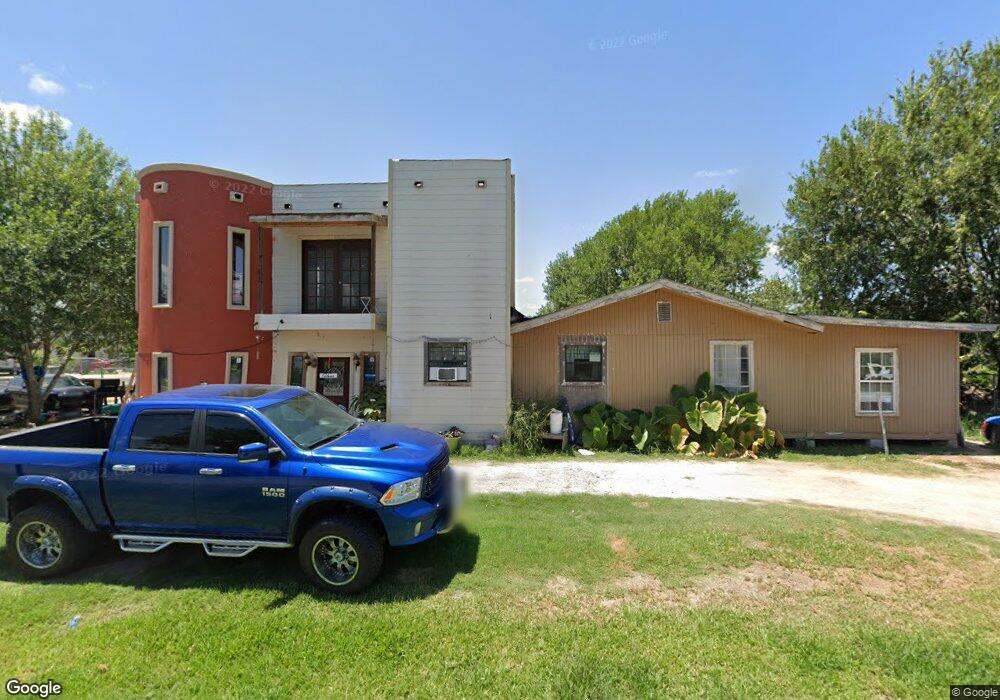 2805 Bustamante St, Weslaco, TX 78596 - photo 1